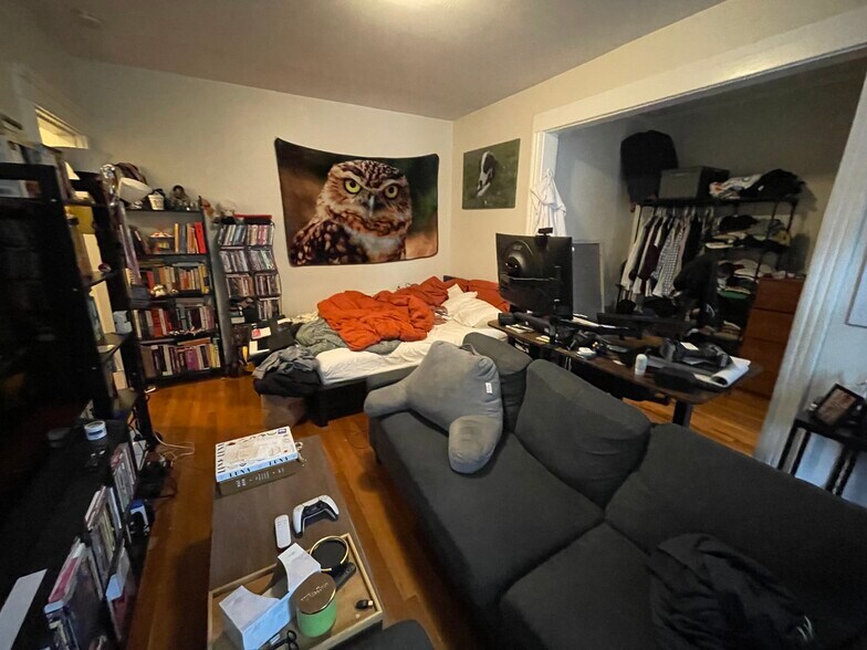 Building Photo - 28 Quint Ave