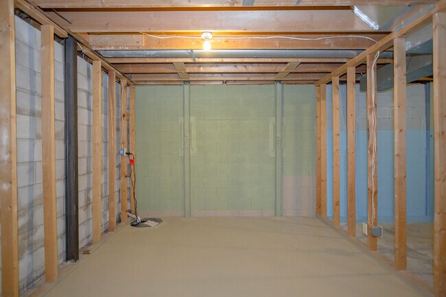 Building Photo - 2228 S. 9th-B