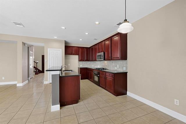 Building Photo - 6839 Verde