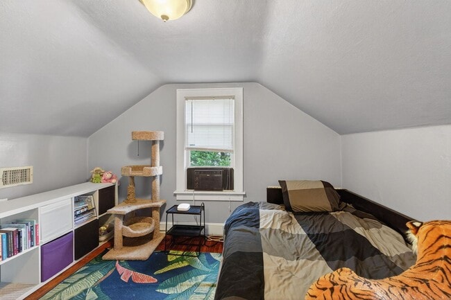 Building Photo - 777 Marvin Ave