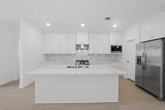 Building Photo - 31927 Rich Mdw Ct