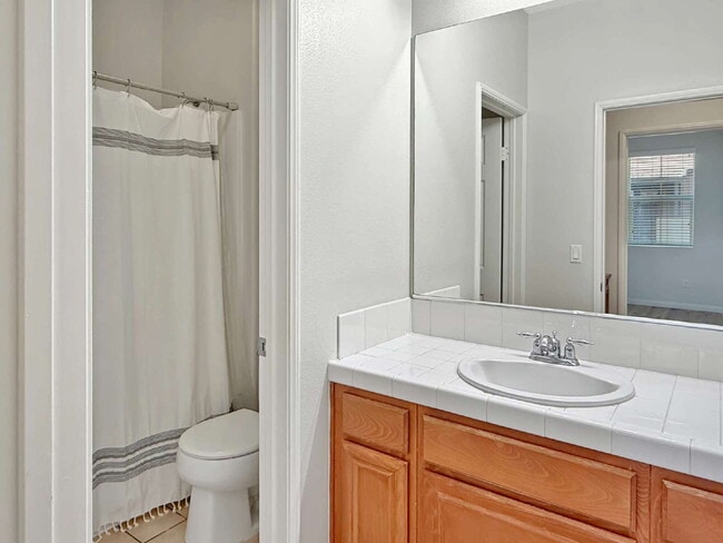 Building Photo - Welcome Home to the Treana Community in Stevenson Ranch 3BR 2 BA