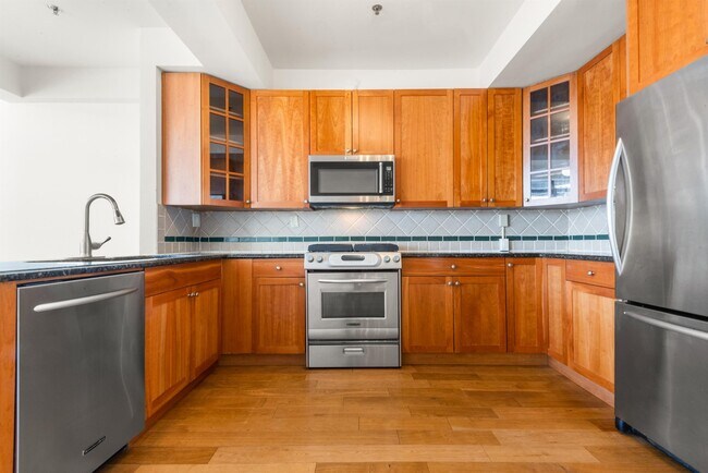 Building Photo - 300 Communipaw Ave