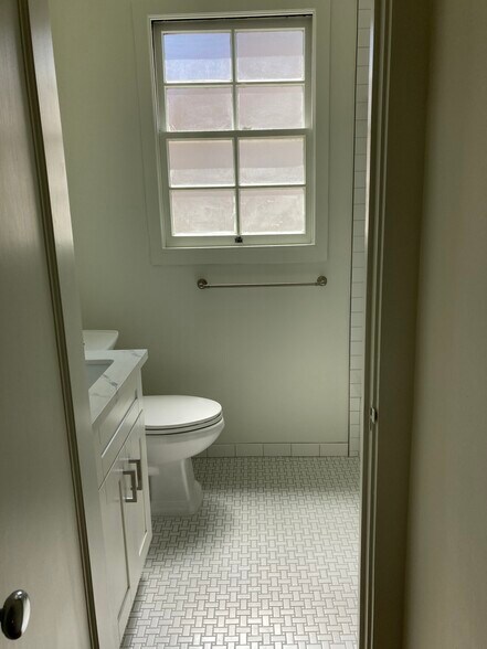 Upstairs bathroom - 271 Wayne Ave