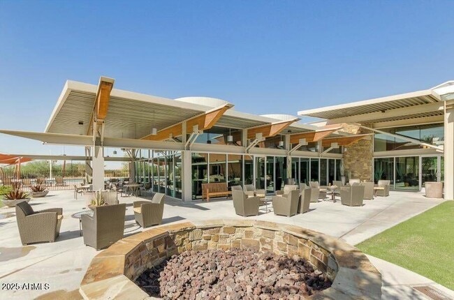 Building Photo - 3979 E Melinda Dr