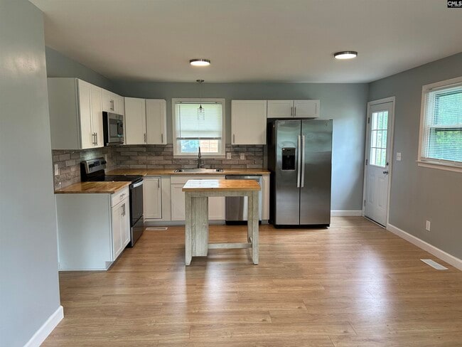 Building Photo - 366 Blackville Rd