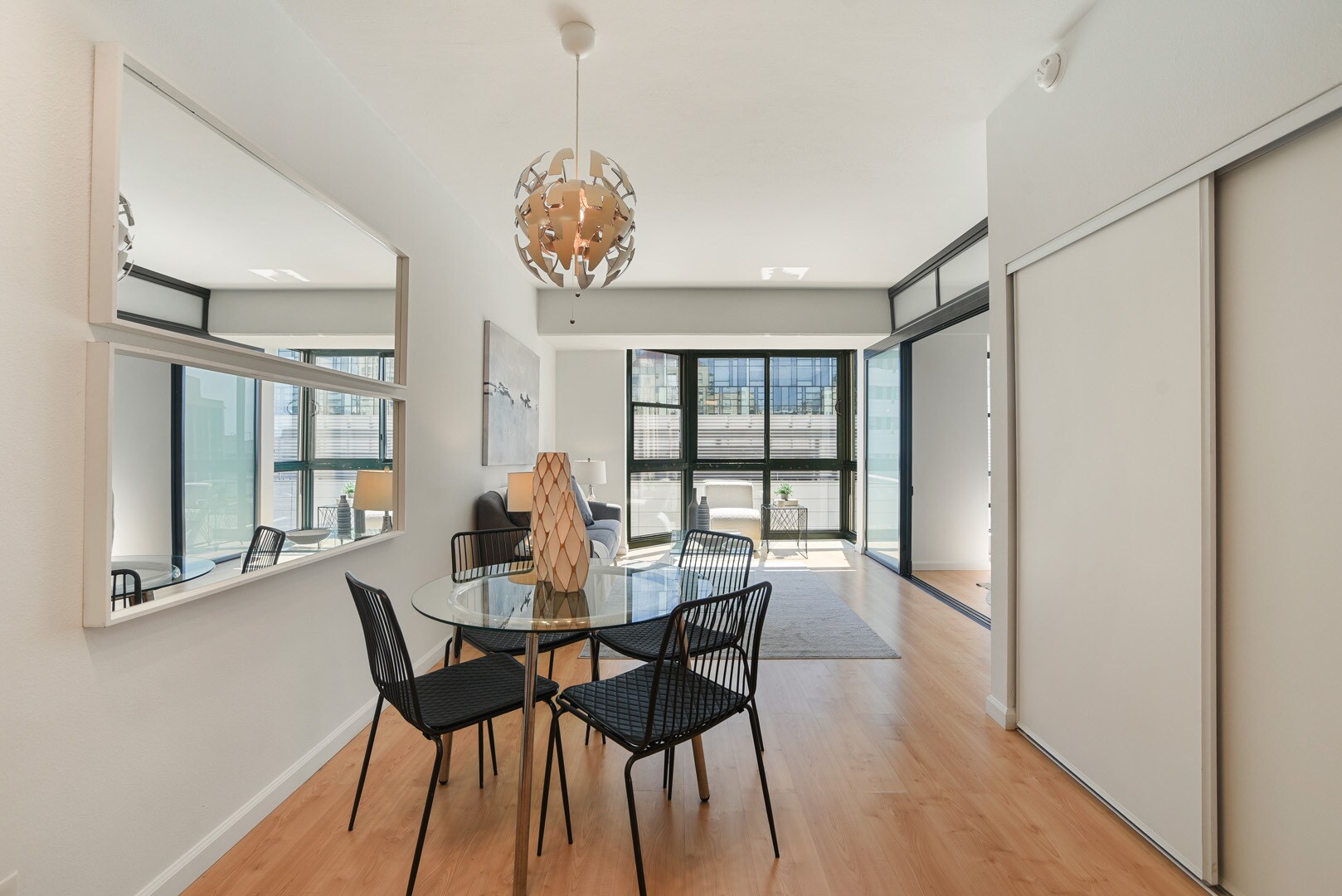 Building Photo - 1 Daniel Burnham Court