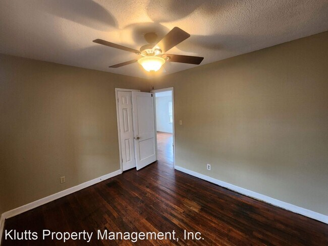 Building Photo - 2 br, 1 bath House - 3212 Seymour Dr Apt #1