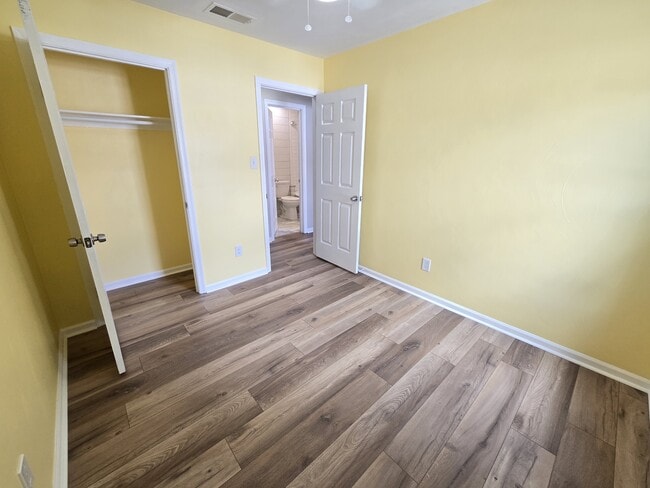 Building Photo - 4044 Starwood Arch