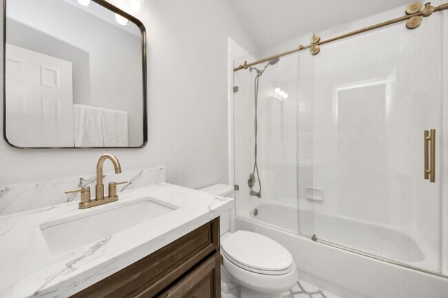 Building Photo - 2730 Empire Oaks Lane