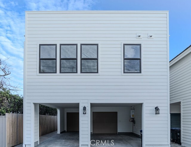 Building Photo - 603 Acacia Ave