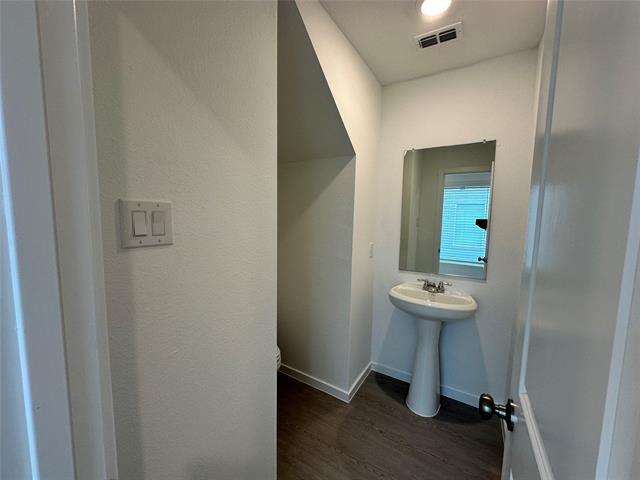 Building Photo - 920 Sandhill Crane Ln