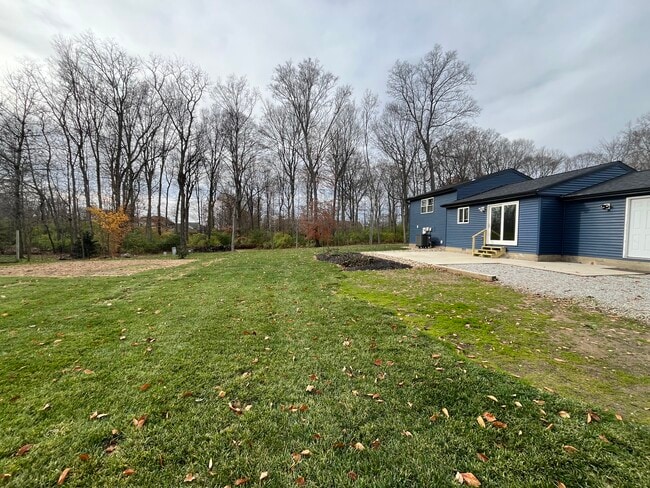 Building Photo - 4235 Straight Arrow Rd