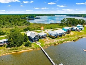 Building Photo - 486 Beatrice Point Rd