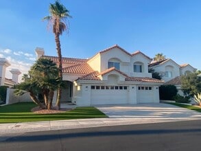 Building Photo - 8132 Bay Harbor Dr