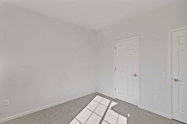 Building Photo - Modern 2-Bedroom, 2-Bath Condo in Grand Ju...