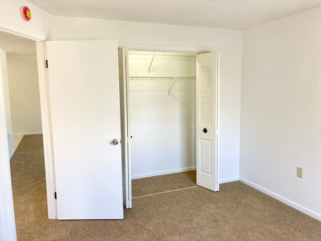 Building Photo - 2 bedroom, 1.5 bath home with carport