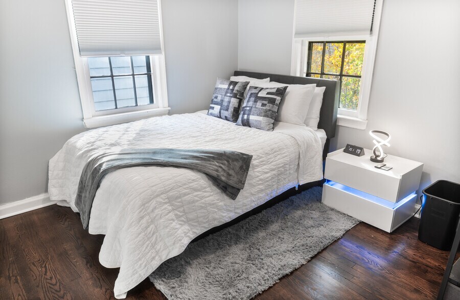 Building Photo - 202 S Washington St