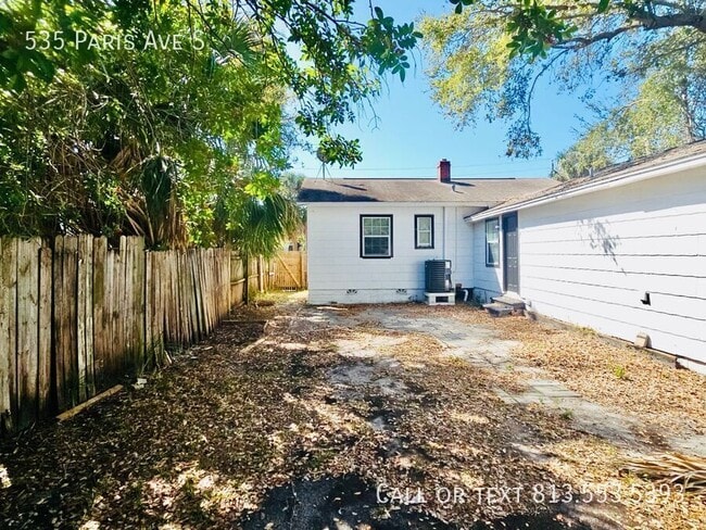 Building Photo - 535 Paris Ave S