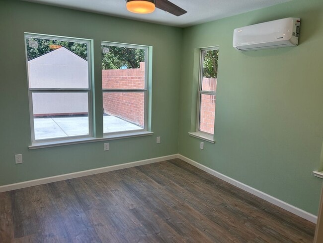Building Photo - Beautiful Single Bedroom ADU in Brentwood