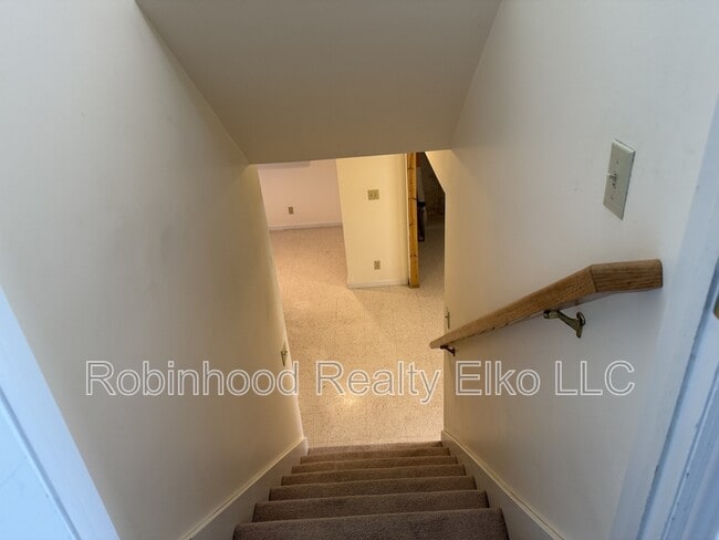 Building Photo - 2331 Virginia Way