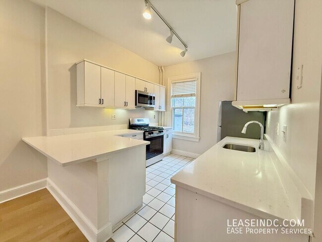 Building Photo - 1507 Vermont Ave NW