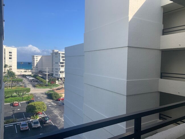 Building Photo - 3555 S Ocean Blvd