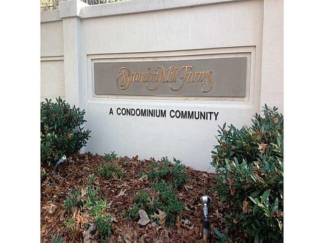 Building Photo - 2510 Huntingdon Chase