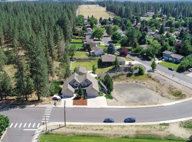 Building Photo - 3612 E Moody Rd