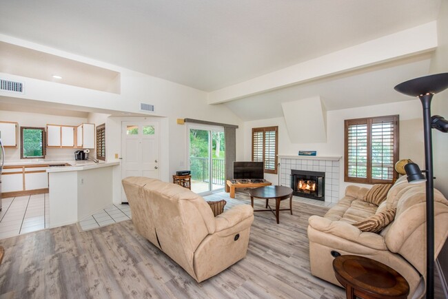 Building Photo - Corsica Villas: Upper 2 Bedroom 1 Bath Condo