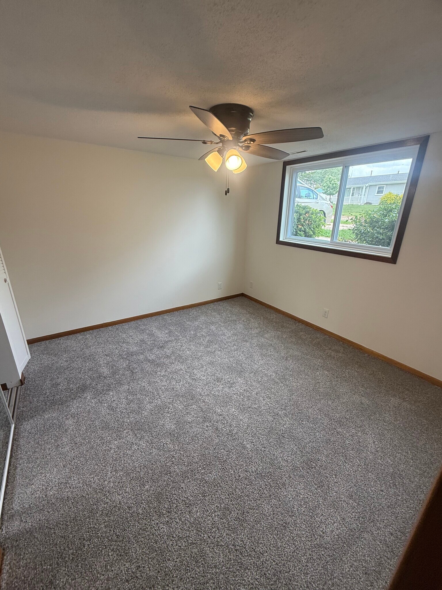 Building Photo - 228 Lenora Dr NW