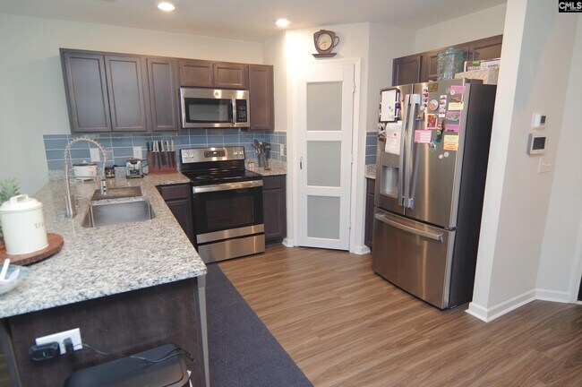 Building Photo - 626 Wooster Dr