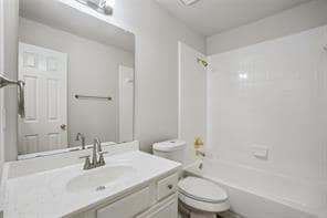 Building Photo - 2215 Hunters Run Dr