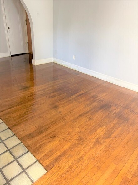 Building Photo - 6532 Wilkins Ave