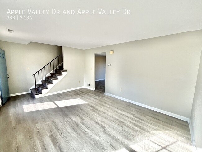 Building Photo - Extremely spacious 3-bed townhome in Dalla...