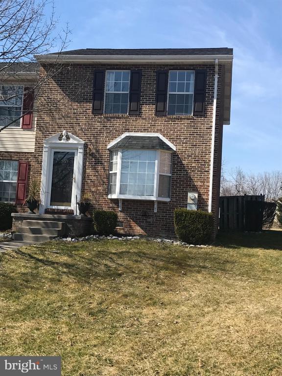 Primary Photo - 307 Willowbrook Ct