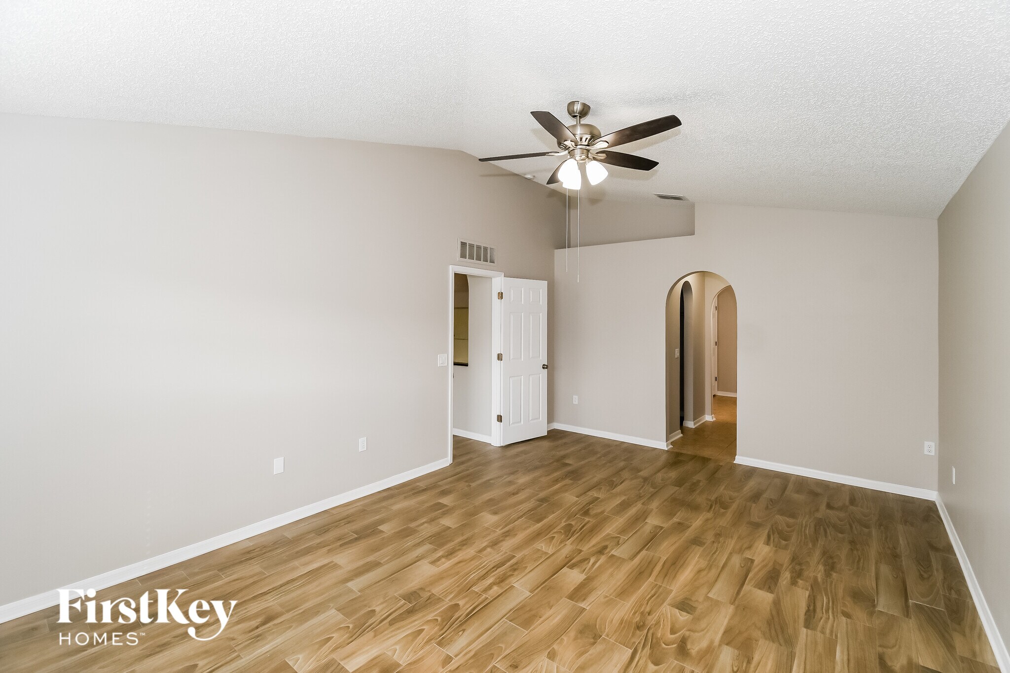 Building Photo - 12287 Moose Hollow Dr