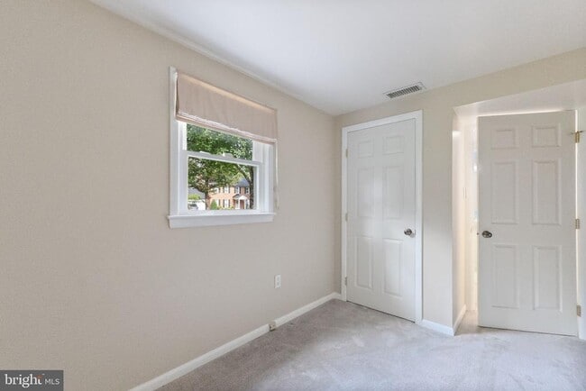 Building Photo - 1805 Ingemar Ct