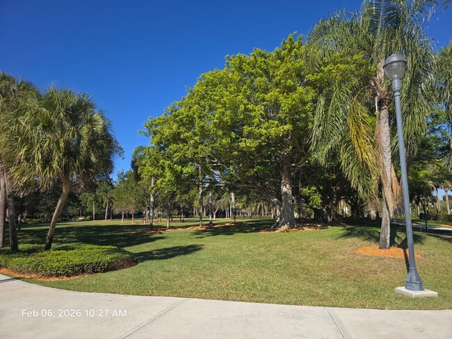 Building Photo - 2177 Montpeliar