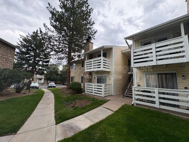 Building Photo - 8555 E Fairmount Dr