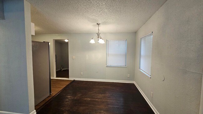 Building Photo - 3912 Robert C Weaver Dr