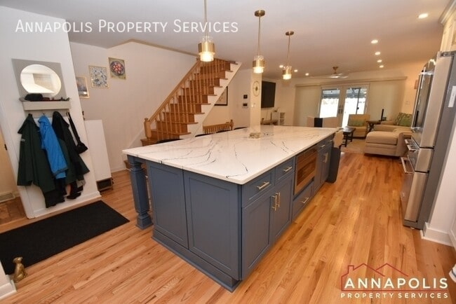 Building Photo - 1206 Cedar Park Rd