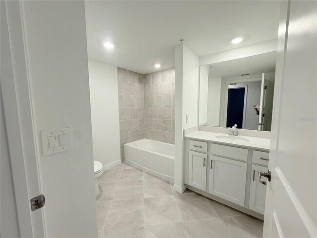 Building Photo - 5624 Summit Point Cir