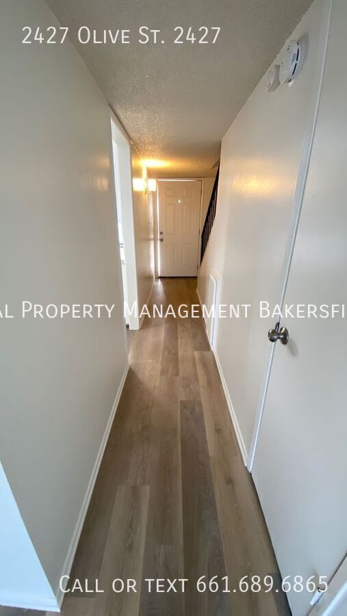 Building Photo - 2427 Olive St