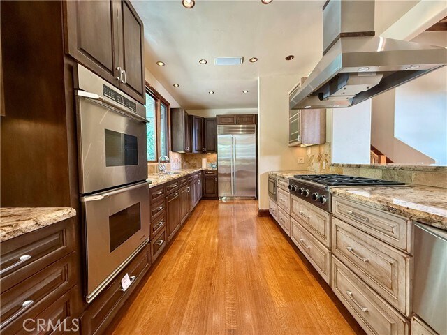 Building Photo - 24175 Paseo Del Campo