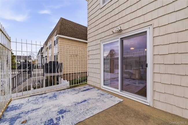 Building Photo - 15-69-69 215th St