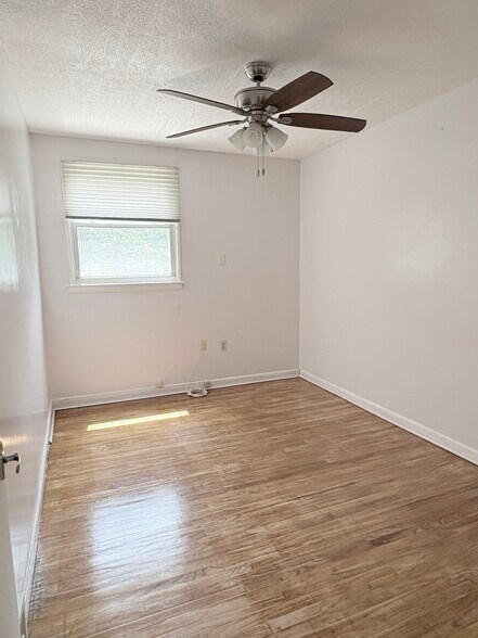 Building Photo - 4006 Balwynne Park Rd