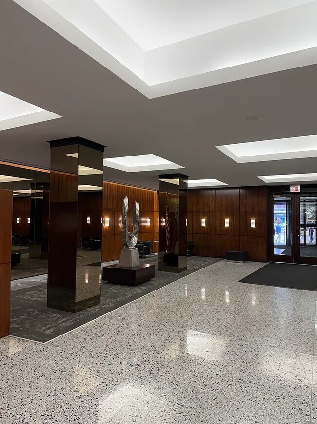 Building Photo - 535 N Michigan Ave