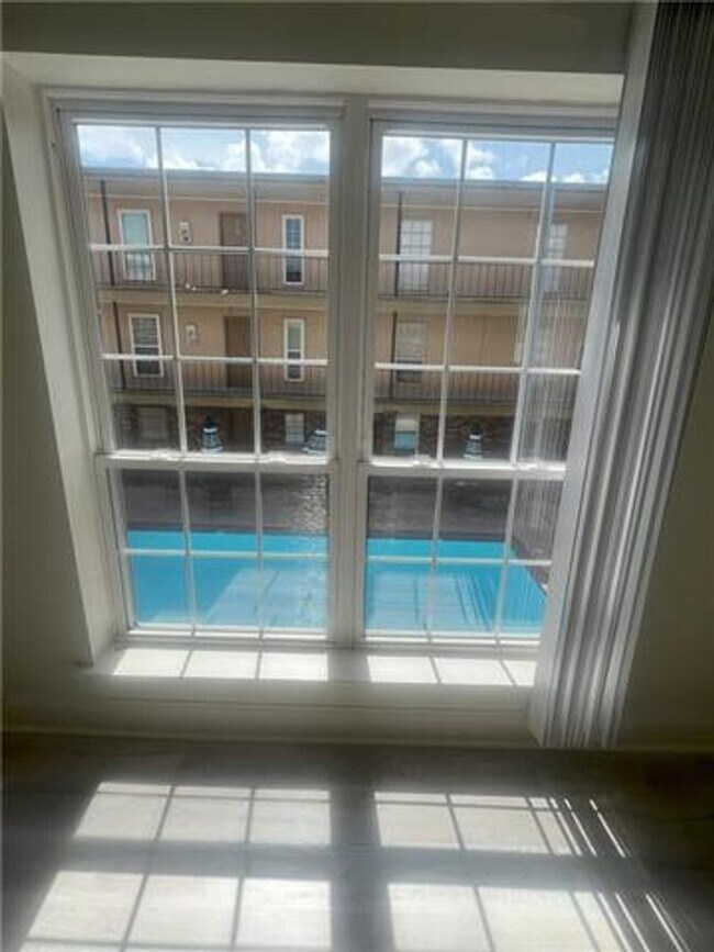 Building Photo - 3320 N Arnoult Rd