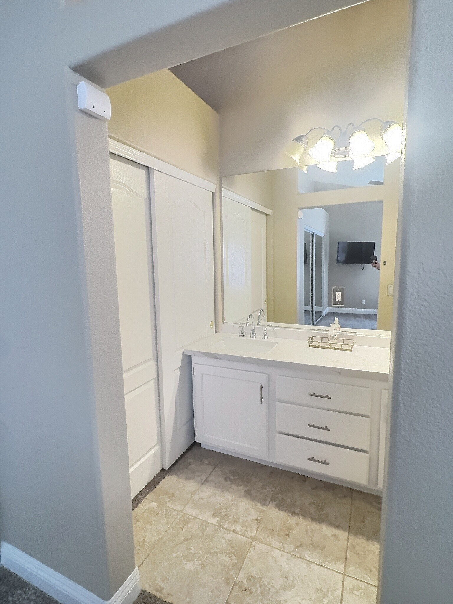 Building Photo - 8245 Ruby Mountain Way